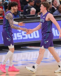 龙8国际官方入口-NBA彩经：黄蜂拿下魔术&amp;勇士射落太阳分别锁定分区第八